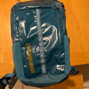 Patagonia Blackhole 25L backpack in Abalone Blue. In great condition.